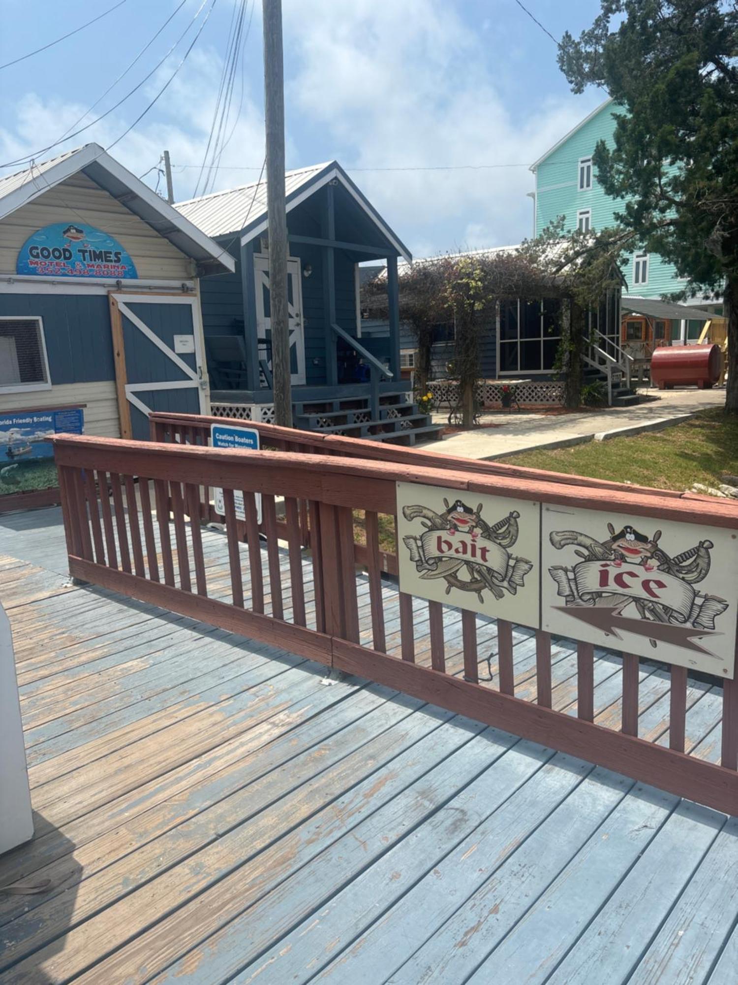 Steinhatchee Good Times Motel And Marina מראה חיצוני תמונה